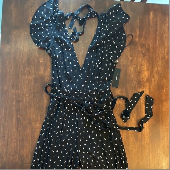 Lulus Wide leg Jumpsuit Black White Fine Print Open Back Ruffle Shoulder S - Picture 6 of 16